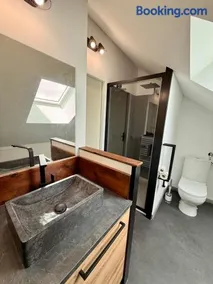 Appartement cocooning et lumineux au cœur de Rieupeyroux - Image 3