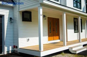 Cozy 4BR Lakeside House, Fireplace, Garage - Image 2