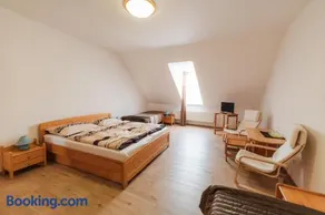 Hotel Pod Zámkem - Image 2