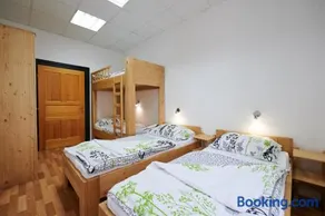 Hostel Mladinski center Šmartno ob Paki - Image 2