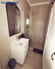 10 Jock Meiring Guesthouse Unit 2 - Image 2