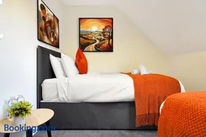3-Bedroom 5-Bed Flat King Room Free Parking Near Reading & M4 Work Stays - Image 3