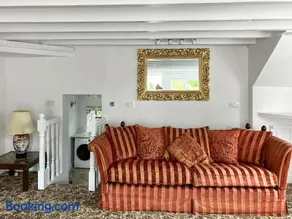 The Gate House - Image 2