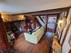 Cheerful, bright, cosy period cottage with hot tub - Image 3