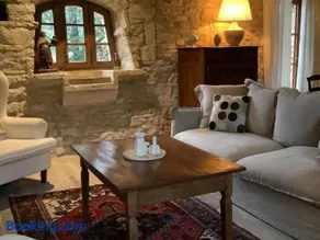 Maison paisible avec piscine privée et animaux acceptés - Image 4