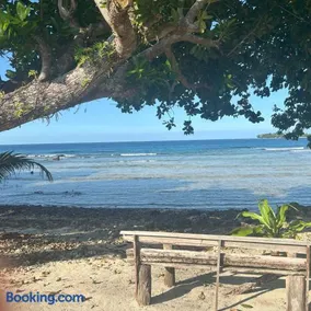 Garden Reef Bungalows - Image 2