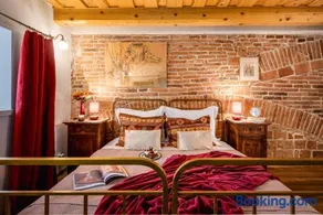 Prague Days - Cozy House near Prague Castle with Desk and Balcony - Image 2