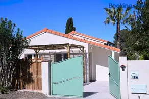 VILLA RIVA, terrasse plein sud, plage à pied, 4 à 6 personnes - Image 5