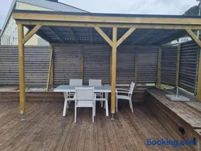 Modern Basement Apartment with Huge Terrace, Great View from it and Free Parking - Image 2