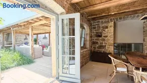 Family villa Charlotta with pool in Visnjan - Image 2