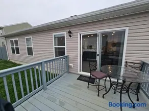 Elizabethtown Charm - Image 3