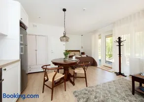 Sea View Studio Apartments by the Beach - Image 3
