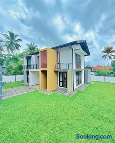 Alex's Place - Image 1