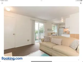 Contemporary, Marine 2Bd/1Ba Apartment C In Kent - Image 3