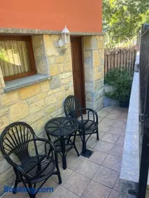 Apartamentos La Guergola - Image 3