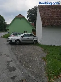 Haus Yuphin - Image 3