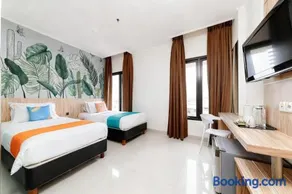 The Green Hotel Bekasi - Image 1