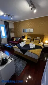 Studio Apartment Sofia - Poreč Old Town Quiet Oasis with FREE parking - Image 1