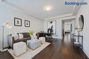 The Oakville House - Image 4