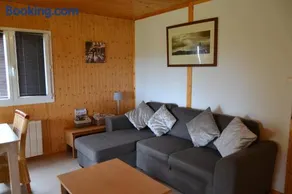 Beautiful lake view 3 bedroom chalet 68 - Image 1