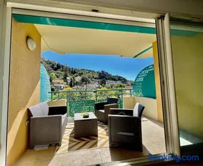 quiet studio swimming pool Roquebrune - Image 4
