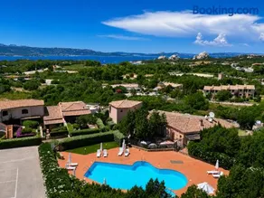 Sweet Home Villa with Shared Pool - Image 2