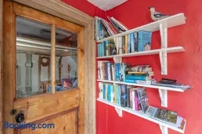 Winter Cottage, Clare - Image 4