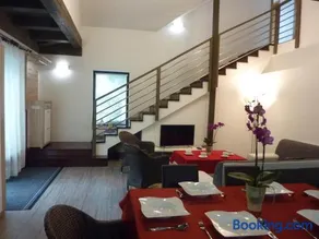 Veľký apartmán v rodinnom dvojdome, Free Parking - Image 1