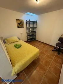 La casita de Bécquer Habitaciones compartidas - Image 2