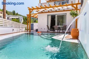 AGNONTAS LUXURY VILLAS - Image 4