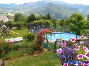 Appartement accueillant à Selonnet de 80 m² avec piscine partagée - Image 2