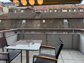 Modern 1BR with in trendy area - West 10 - Image 3