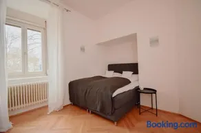 Altbauwohnung in städtischer Ruhelage - Image 3