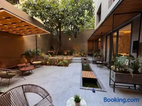 Penthouse-fes - Image 1