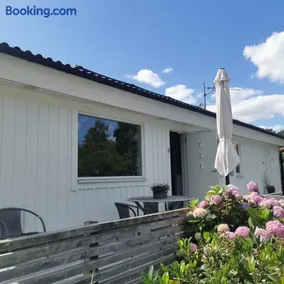 Seaside Guesthouse in Kalmar - Image 2