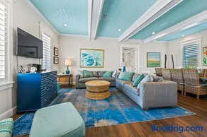 Beach Paradise - Image 3