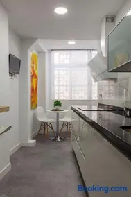 Apartamento Mariana Pineda Centro - Image 2