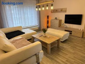 Ferienhaus in Glauchau, Garten, Grillmöglichkeit, Privatparkplatz, Kaffeevollautomat, Wlan, Netflix - Image 1