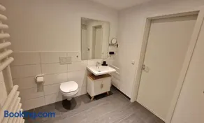 Marta City Apartment - barrierefrei, zentral, mit Balkon & Parkplatz - Image 1