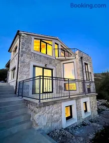 Villa Bepina, surrounded by sea, olive, vineyard - Image 2