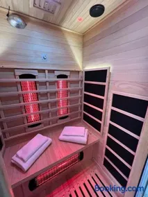 Hunters Hideaway Lodge - Private Hot Tub - Infrared Sauna - Dog Friendly - Image 2