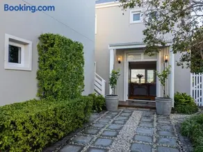 Thesen Tides House - Image 4