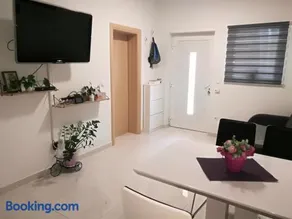 Roberto Apartment - Image 3
