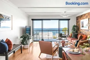 Retro Coastal Retreat with Pool and Kings Beach Views - Image 1