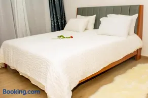 The Oula's modern 2bdr apartment,pool,gym,city view,cctv - Image 4
