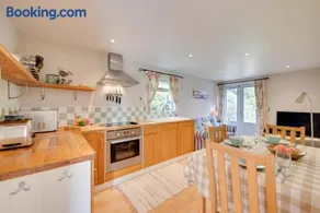 2 Bed in Middleton oc-gle - Image 2