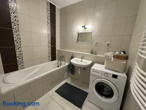 DÓRA Apartman - Image 5