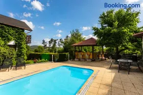 Family Cottage with Private Pool, Beach Bar & Sports Field - Image 1