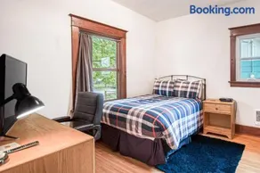 South Sandpoint Charmer - Image 2