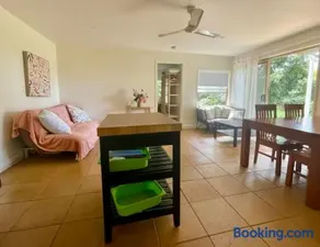 Beautiful, comfortable 7 mins walk to Mullumbimby - Image 4